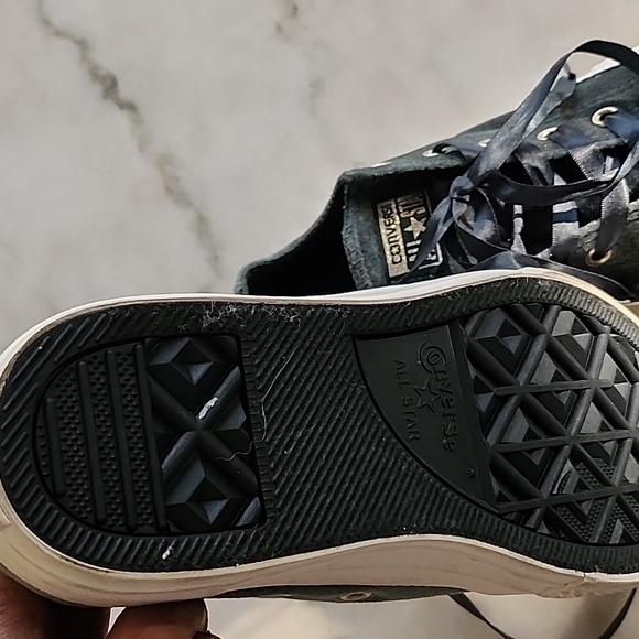 Converse "Green" Velvet size4.5, - Picture 3 of 4